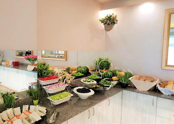 Отель Grenada Солнечный берег